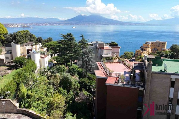 appartamento in vendita a Napoli in zona Posillipo
