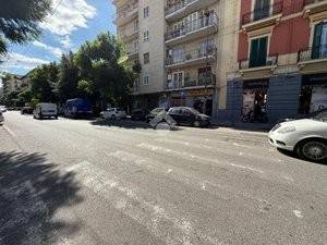 negozio in vendita a Napoli in zona Secondigliano