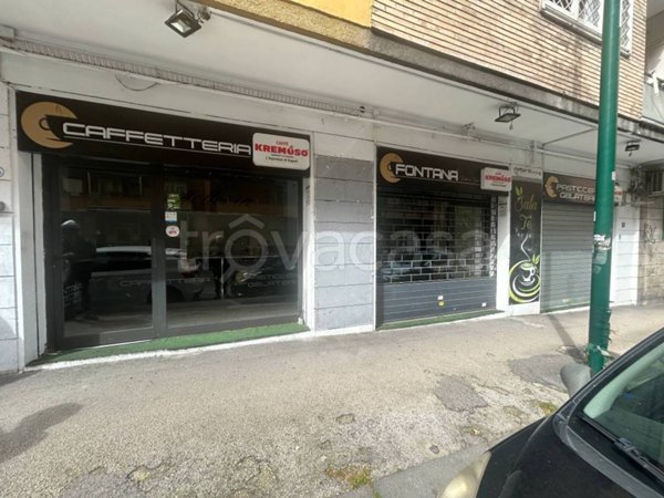 negozio in vendita a Napoli in zona Arenella