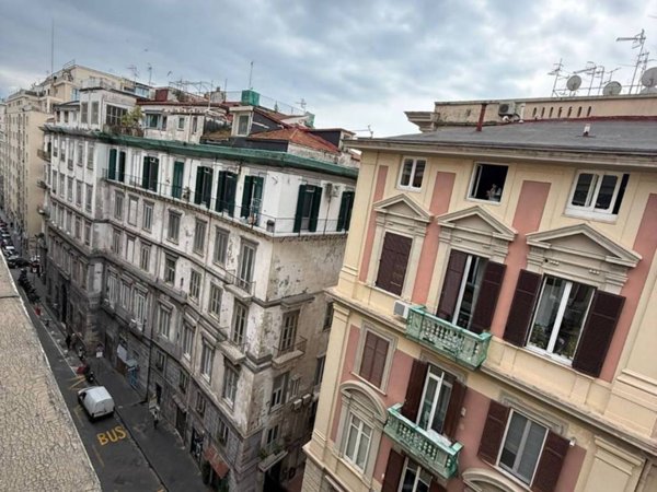 appartamento in affitto a Napoli in zona Chiaia