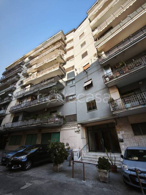 appartamento in vendita a Napoli in zona Arenella
