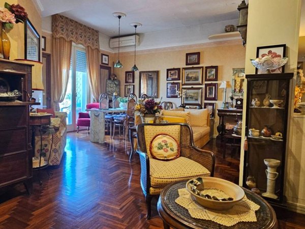 appartamento in vendita a Napoli in zona Arenella