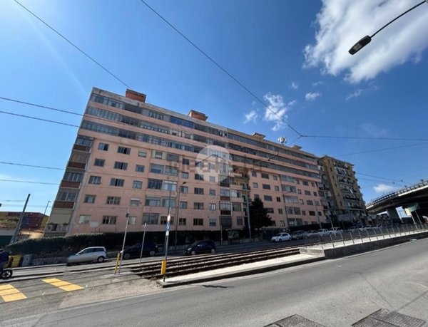 appartamento in vendita a Napoli in zona Zona Industriale-Ferrovia