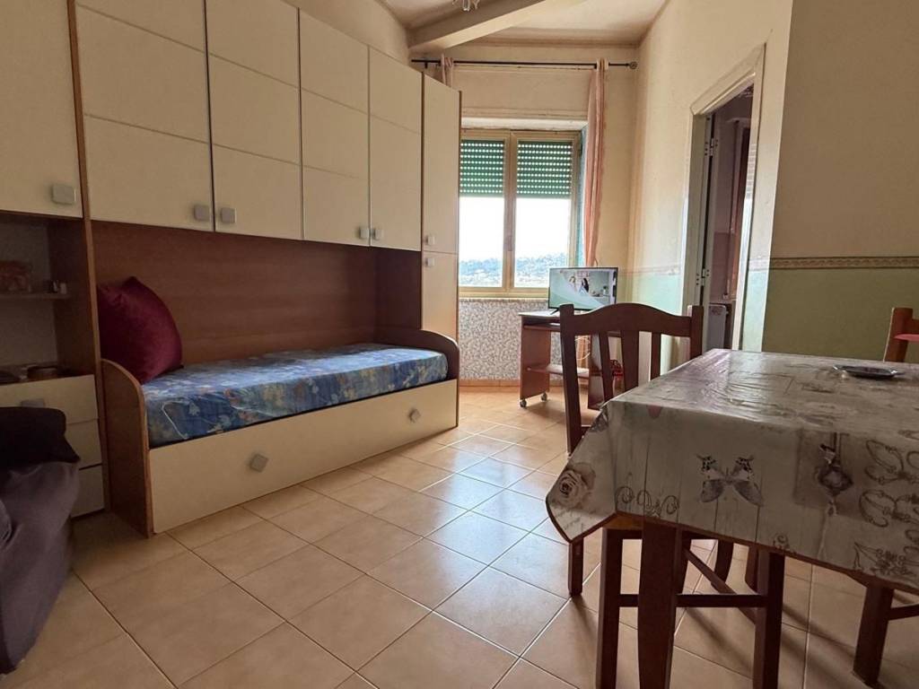 appartamento in vendita a Napoli in zona Bagnoli