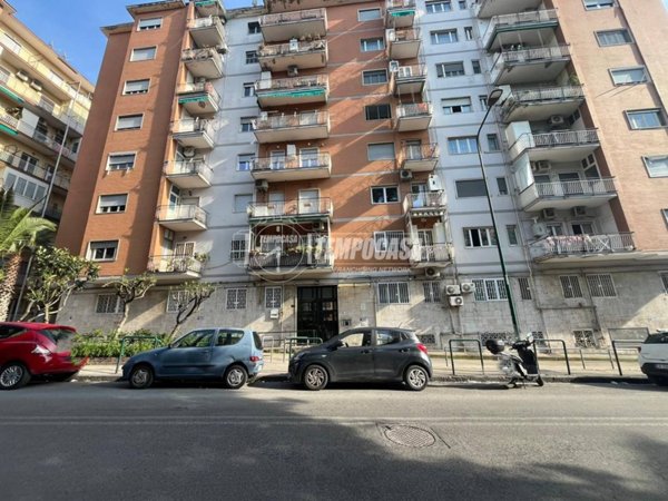 appartamento in vendita a Napoli in zona Fuorigrotta