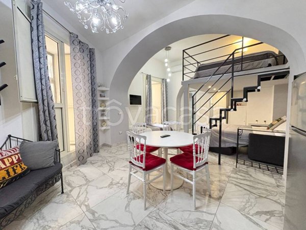 appartamento in vendita a Napoli in zona Pendino / San Giuseppe