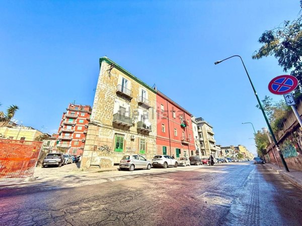 appartamento in vendita a Napoli in zona Bagnoli