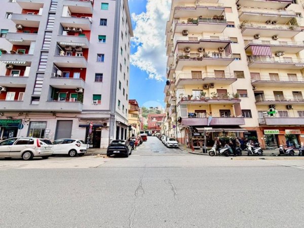 appartamento in vendita a Napoli in zona Fuorigrotta
