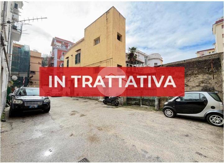 appartamento in vendita a Napoli in zona Fuorigrotta