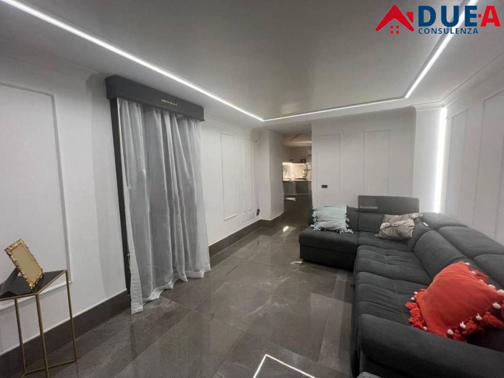appartamento in vendita a Napoli