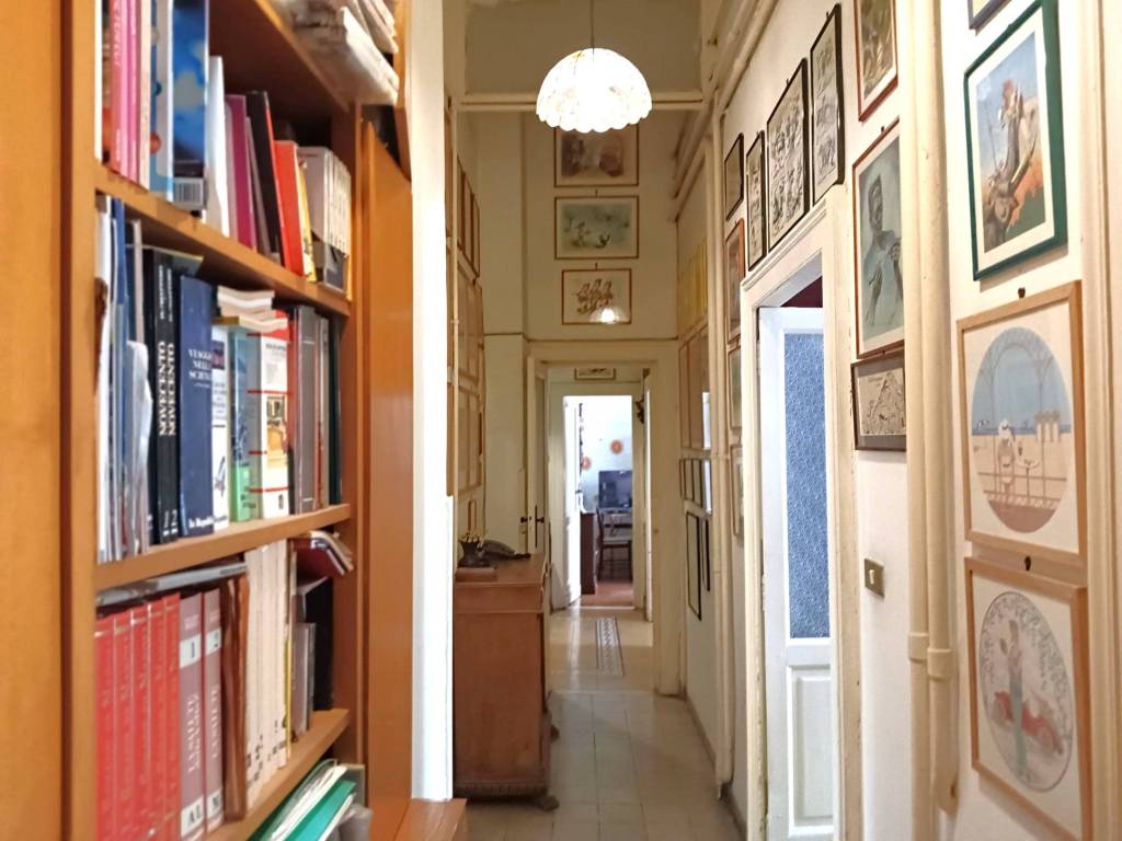 appartamento in vendita a Napoli in zona Arenella