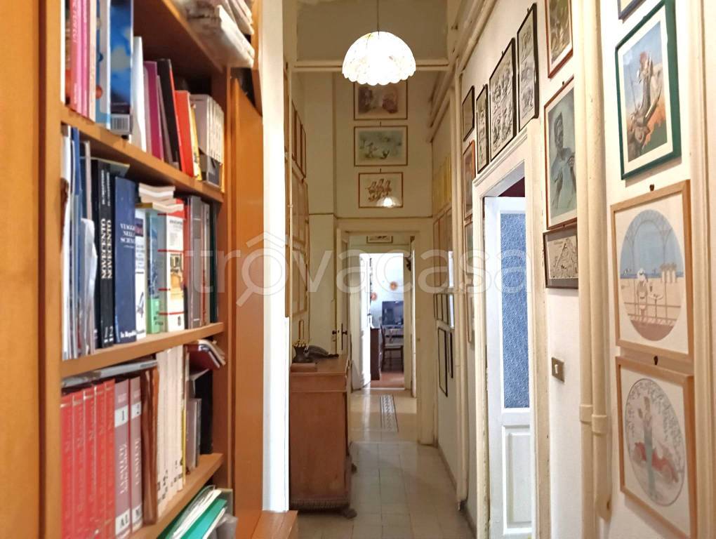 appartamento in vendita a Napoli in zona Arenella