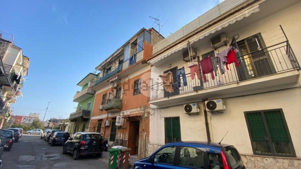 appartamento in vendita a Napoli in zona Barra