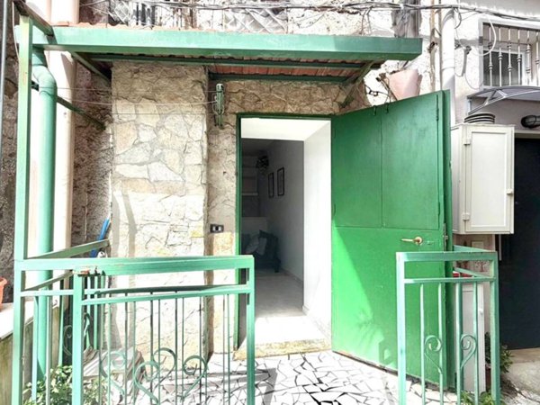 appartamento in vendita a Napoli in zona Piscinola