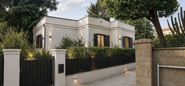 casa indipendente in vendita a Napoli in zona Arenella