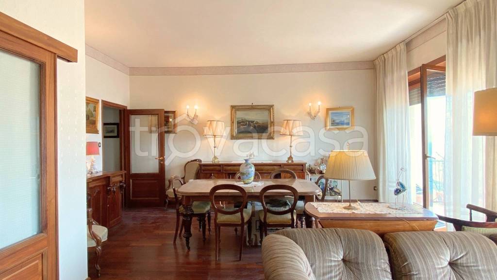 appartamento in vendita a Napoli in zona Posillipo