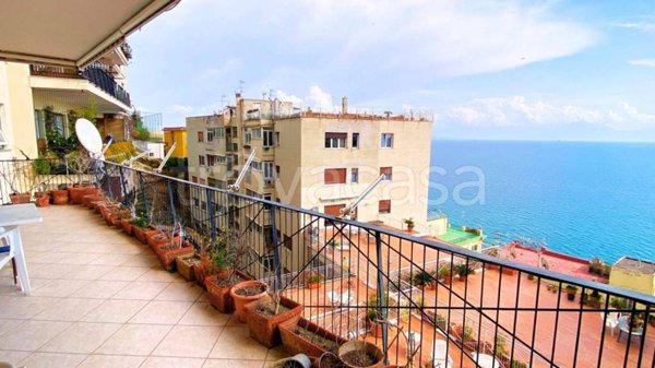 appartamento in vendita a Napoli in zona Posillipo