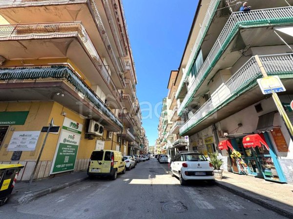 appartamento in vendita a Napoli in zona Pianura