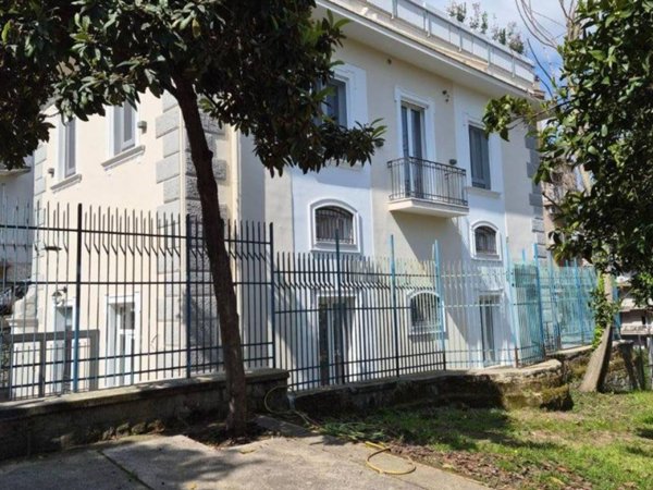 appartamento in vendita a Napoli in zona Vomero