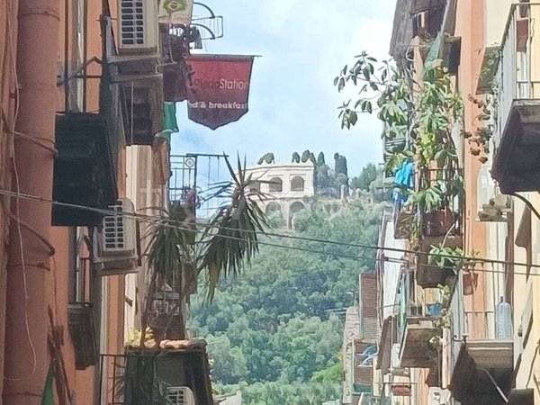 appartamento in vendita a Napoli in zona Montecalvario