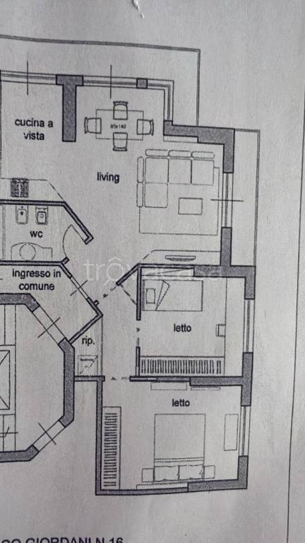 appartamento in vendita a Napoli in zona Chiaia