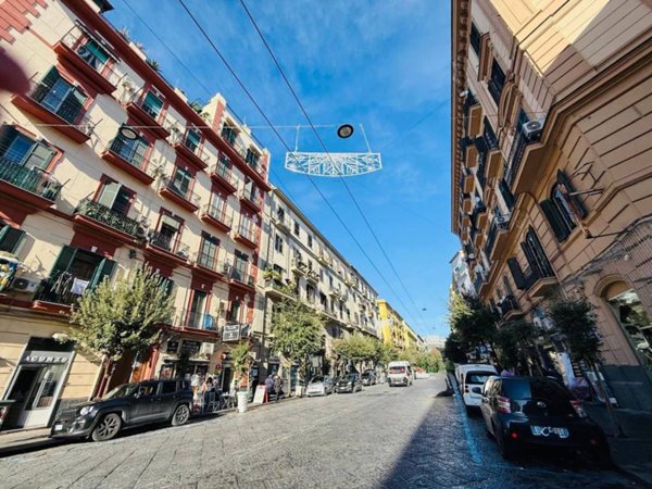 appartamento in vendita a Napoli in zona Pendino / San Giuseppe