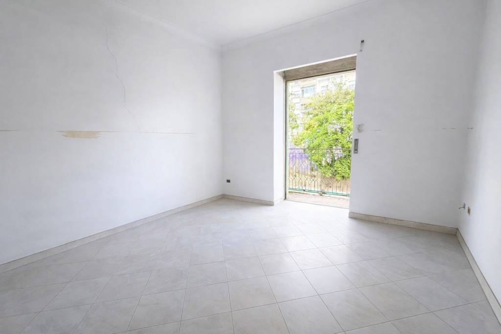 appartamento in vendita a Napoli in zona Miano