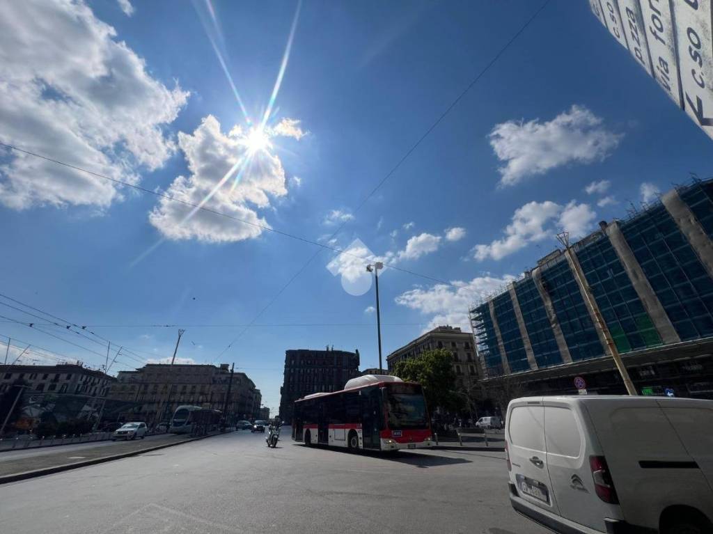 negozio in vendita a Napoli in zona Mercato