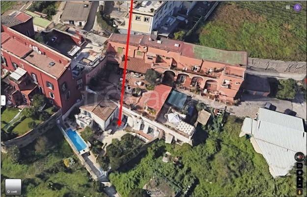 appartamento in vendita a Napoli in zona Posillipo