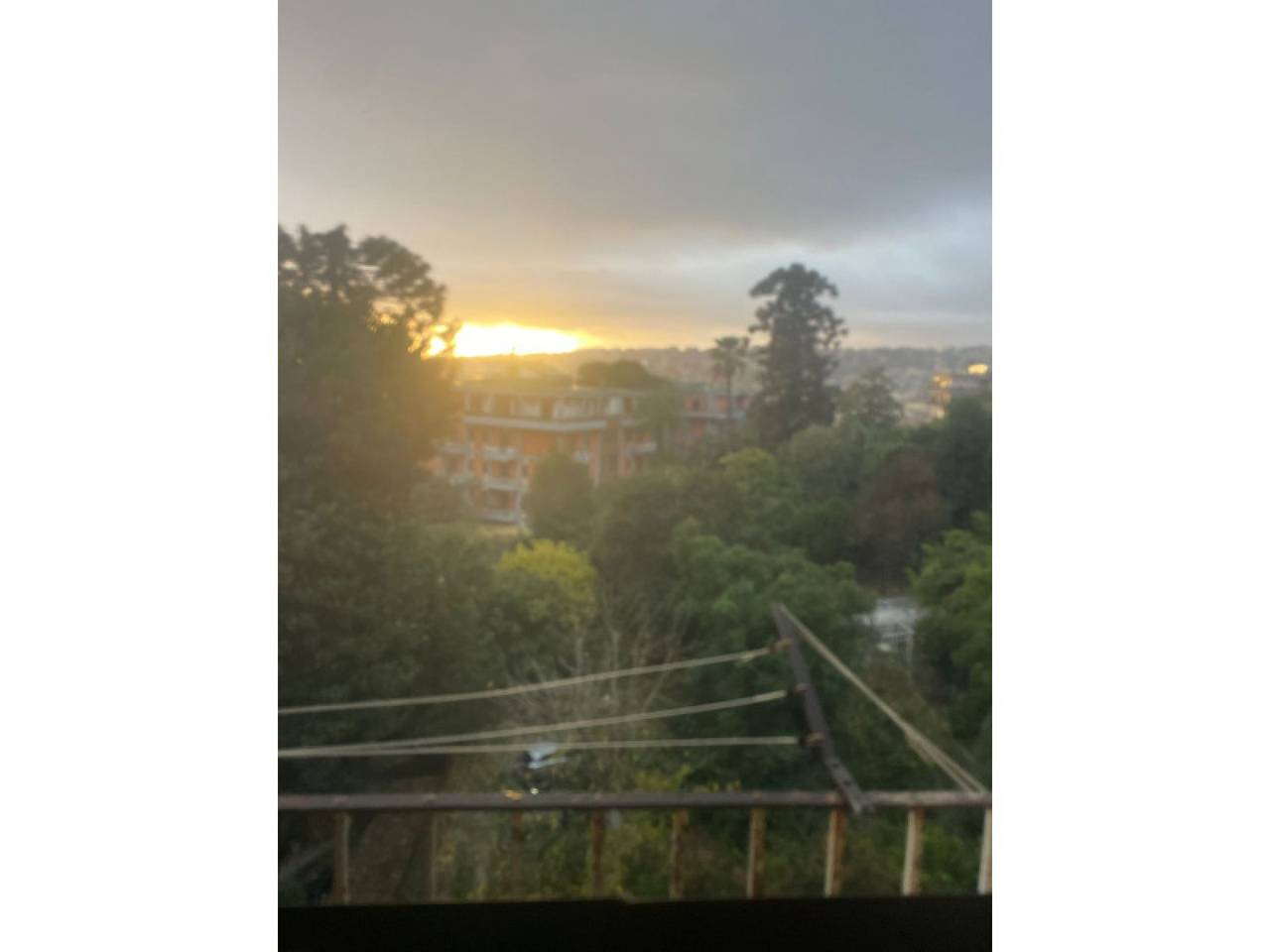 appartamento in vendita a Napoli in zona Chiaia