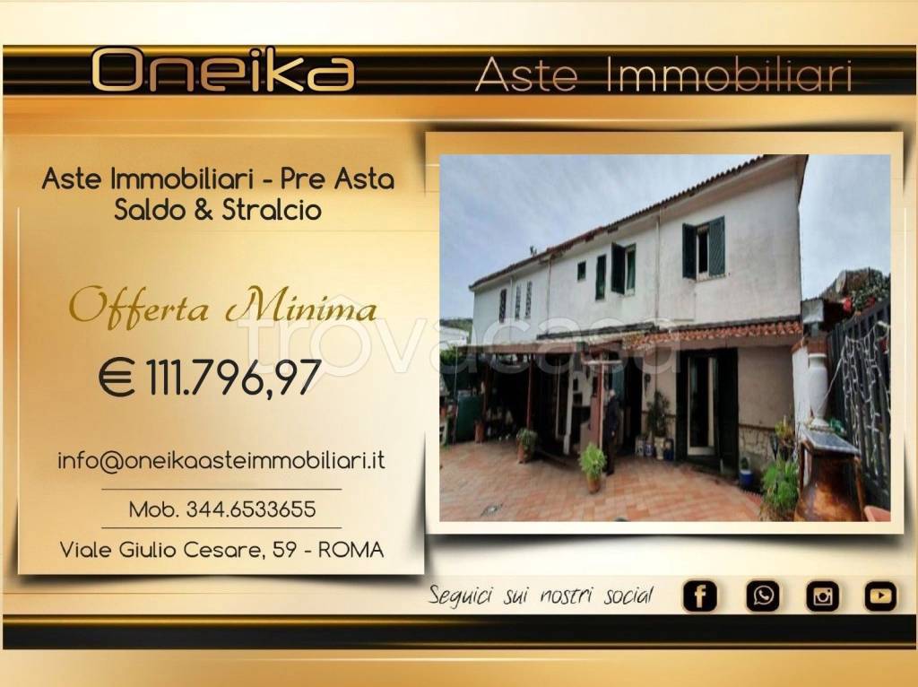 appartamento in vendita a Napoli in zona Bagnoli