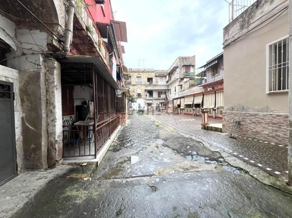 appartamento in vendita a Napoli in zona Miano