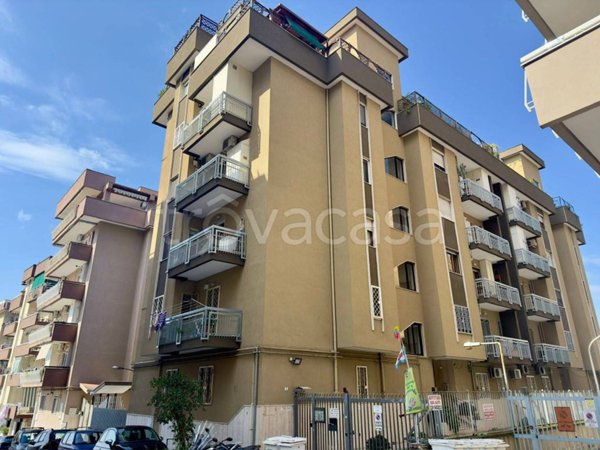 appartamento in vendita a Napoli in zona Fuorigrotta