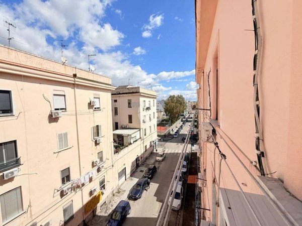 appartamento in vendita a Napoli in zona Zona Industriale-Ferrovia