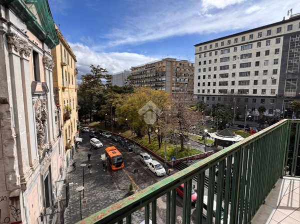 appartamento in vendita a Napoli in zona Stella