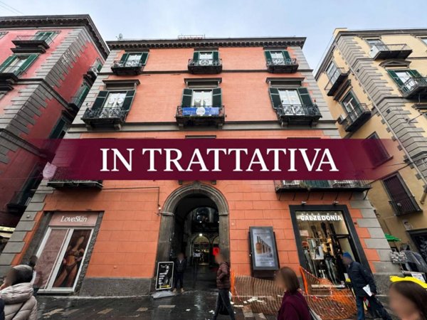 appartamento in vendita a Napoli in zona Mercato