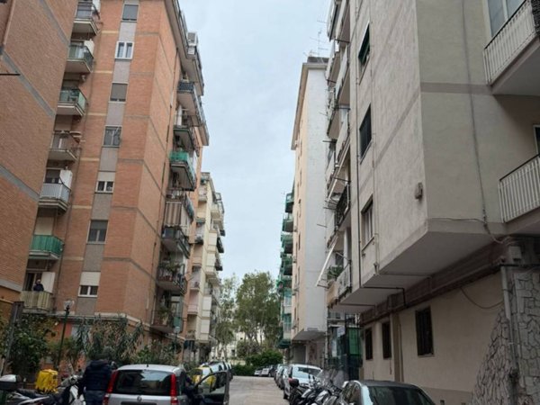 appartamento in vendita a Napoli in zona Fuorigrotta