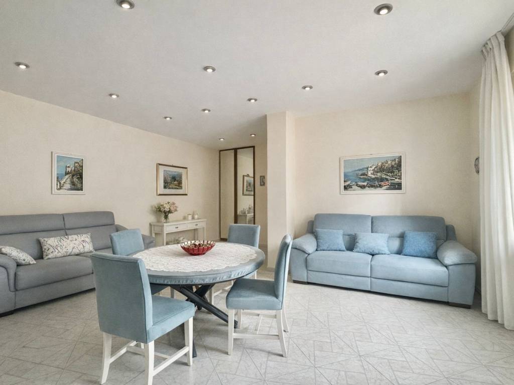 appartamento in vendita a Napoli in zona Camaldoli