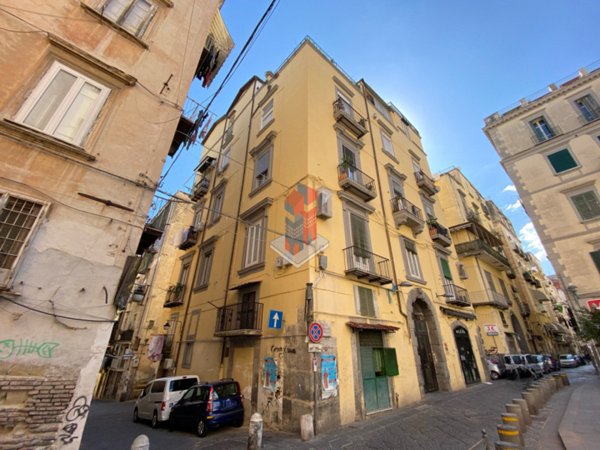 appartamento in vendita a Napoli in zona Montecalvario