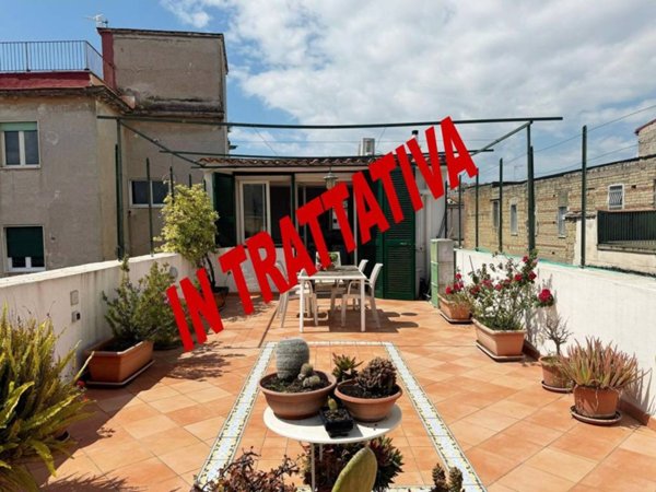 appartamento in vendita a Napoli in zona San Lorenzo