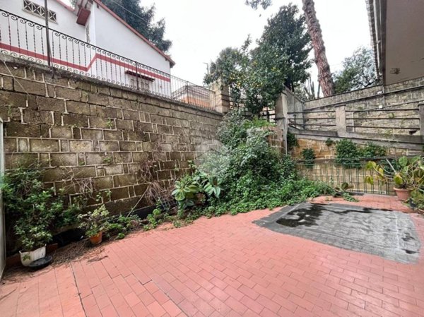 appartamento in vendita a Napoli in zona Arenella