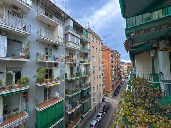 appartamento in vendita a Napoli in zona Fuorigrotta