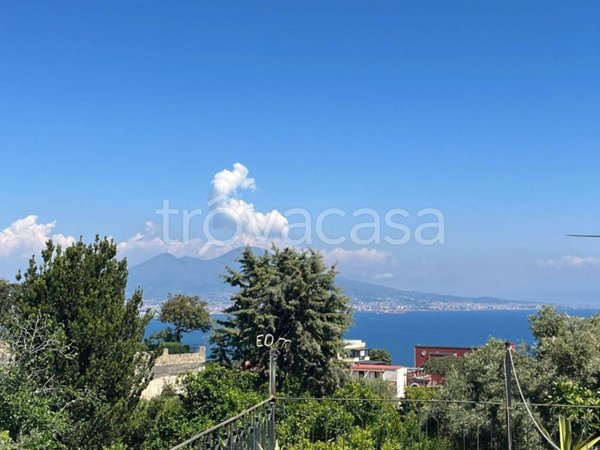 appartamento in vendita a Napoli in zona Posillipo