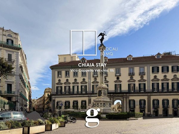 appartamento in vendita a Napoli in zona Chiaia