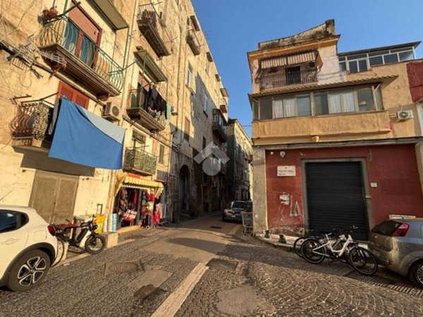 appartamento in vendita a Napoli in zona Barra
