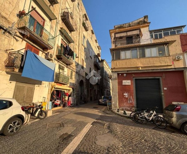 appartamento in vendita a Napoli in zona Barra
