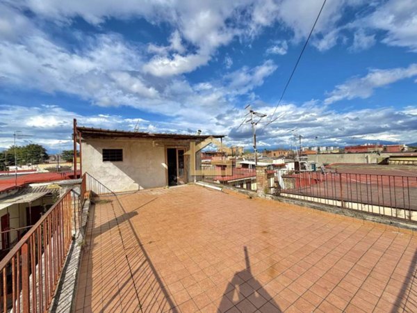 appartamento in vendita a Napoli in zona Piscinola