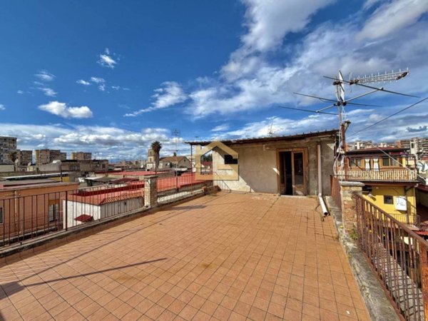 appartamento in vendita a Napoli in zona Piscinola