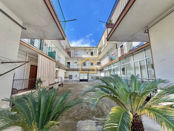 appartamento in vendita a Napoli in zona Piscinola