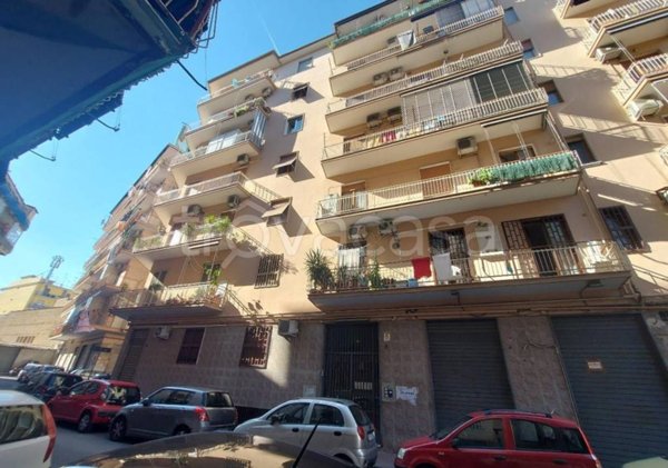 appartamento in vendita a Napoli in zona Pendino / San Giuseppe